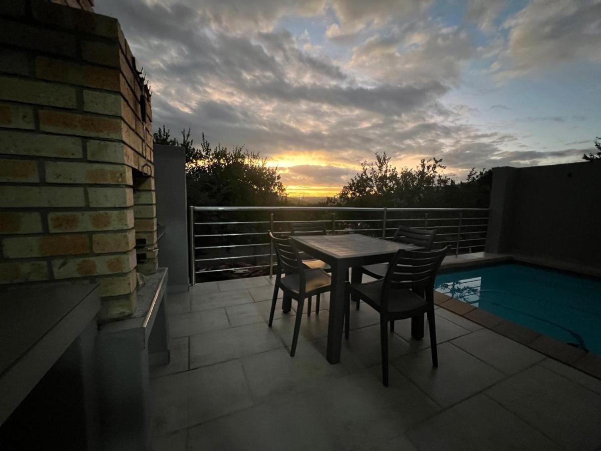 Moya-Sky Apartment Komatipoort Bagian luar foto