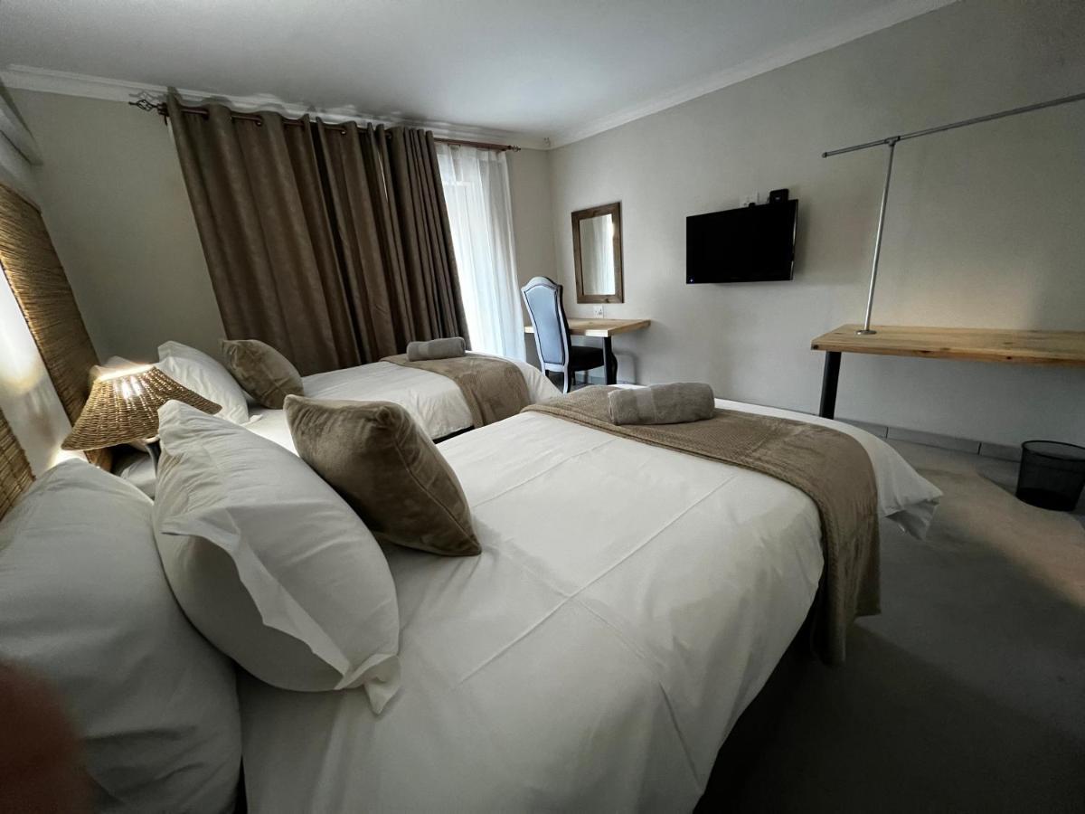 Moya-Sky Apartment Komatipoort Bagian luar foto