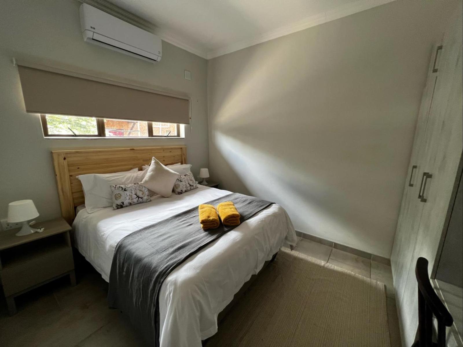 Moya-Sky Apartment Komatipoort Ruang foto